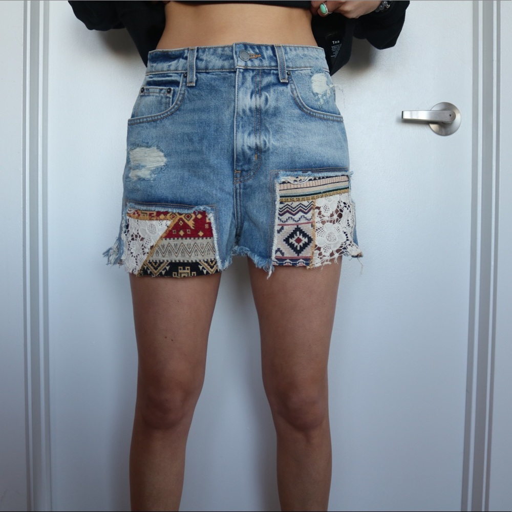 Pattern High-waisted Shorts (Carmar)
